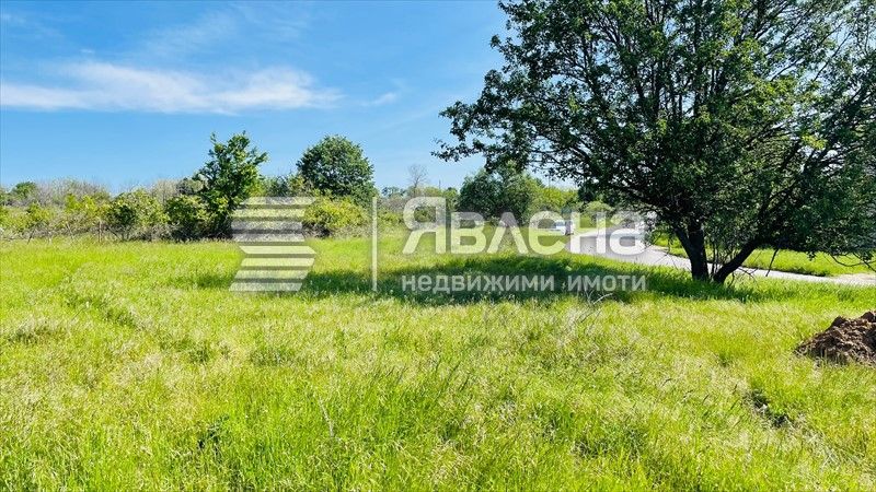 Продава се Парцел в с. Бенковски, Област Варна - 4500 кв.м за 30 €/кв.м - Снимка #2