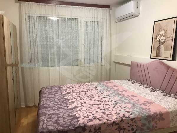 Дава се под наем Четиристаен апартамент в Пловдив, Мараша - 90 кв.м за 698.19 € - Снимка #2