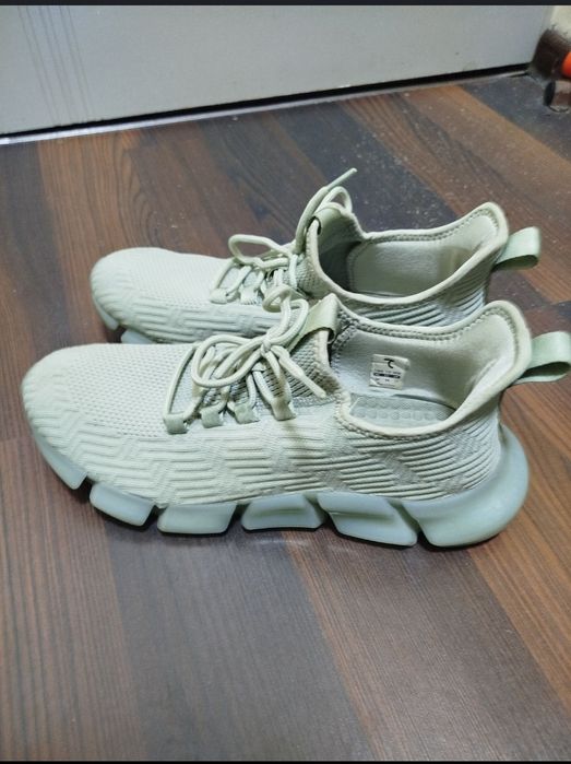 Saber krasofka yashil