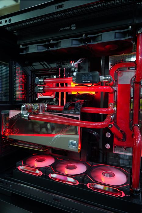 Gaming PC 14600KF amd radeon 6900xt gigabayte aorus rog z790 dark hero