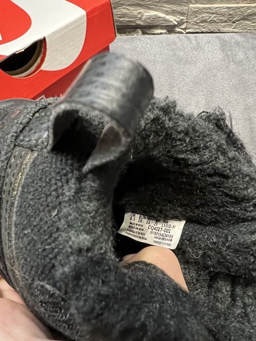 Nike - Спортни обувки Court Borough с велур, Черен