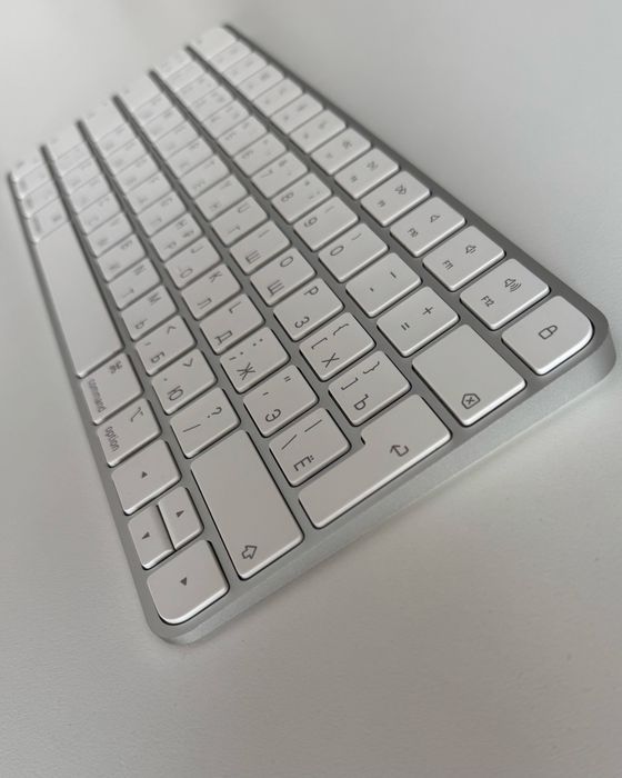Apple Magic Keyboard / Клавиатура