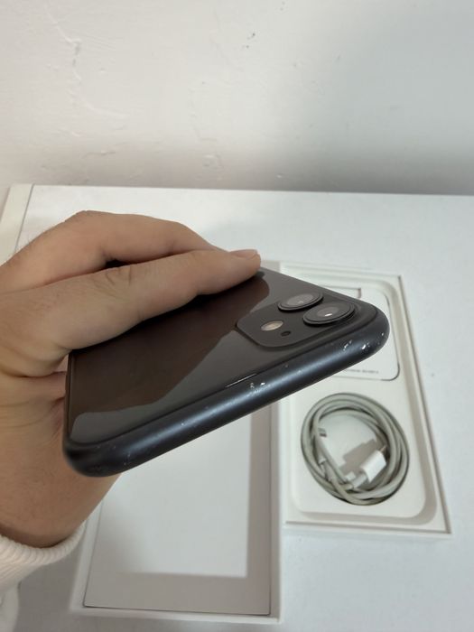 iPhone 11 *64GB* черен