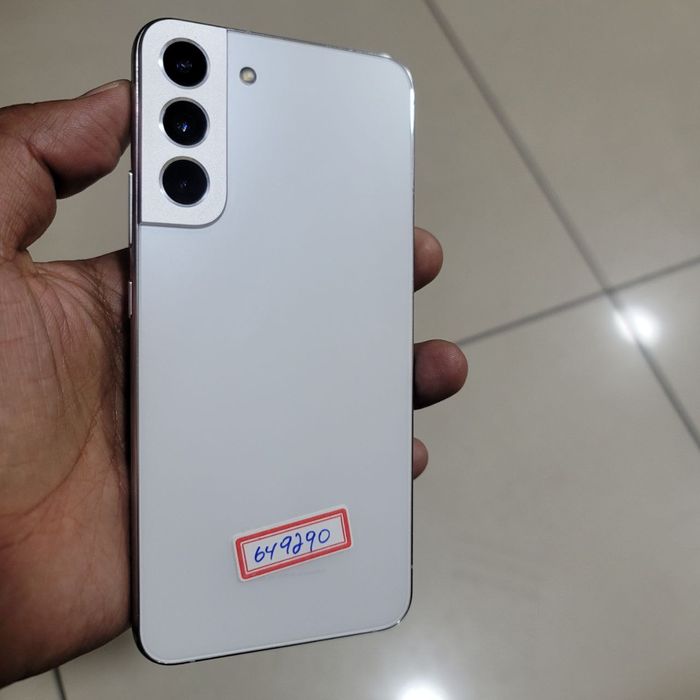 Samsung S22  5G 8/256gb