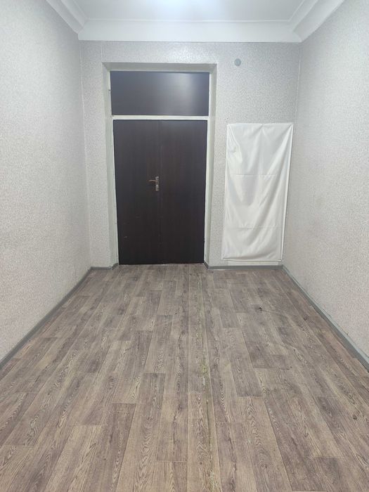 офис 20м2 центральная улица 1-линия ofis 20m2 markaziy kocha 1-qatorda