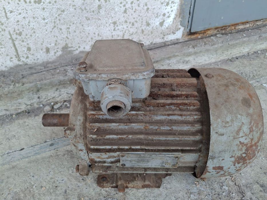 Продам электродвигатель 1,5 квт