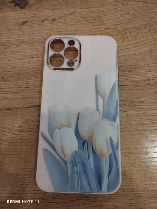 Продам чехлы на Айфон 12 про Макс