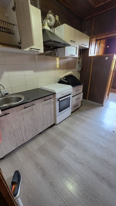Срочно продаётся Метро Новза 3х ком