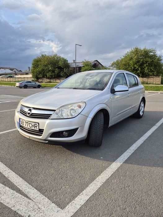 Opel Astra H 1.6 105CP