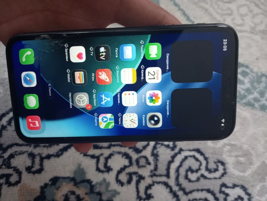 Iphone 11 продам 128 Гб  цена 38000 торга нет срочно