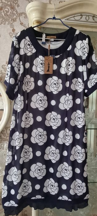 Продам платье женское