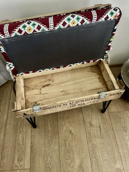 Канапе воевен сандък стил отоман