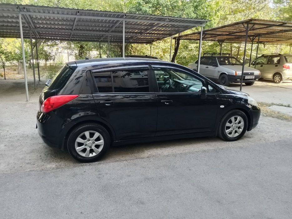 Срочно продаю свою машину