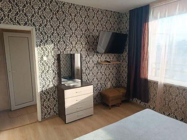 Дава се под наем Двустаен апартамент в Пловдив, Южен - 70 кв.м за 357 € - Снимка #5