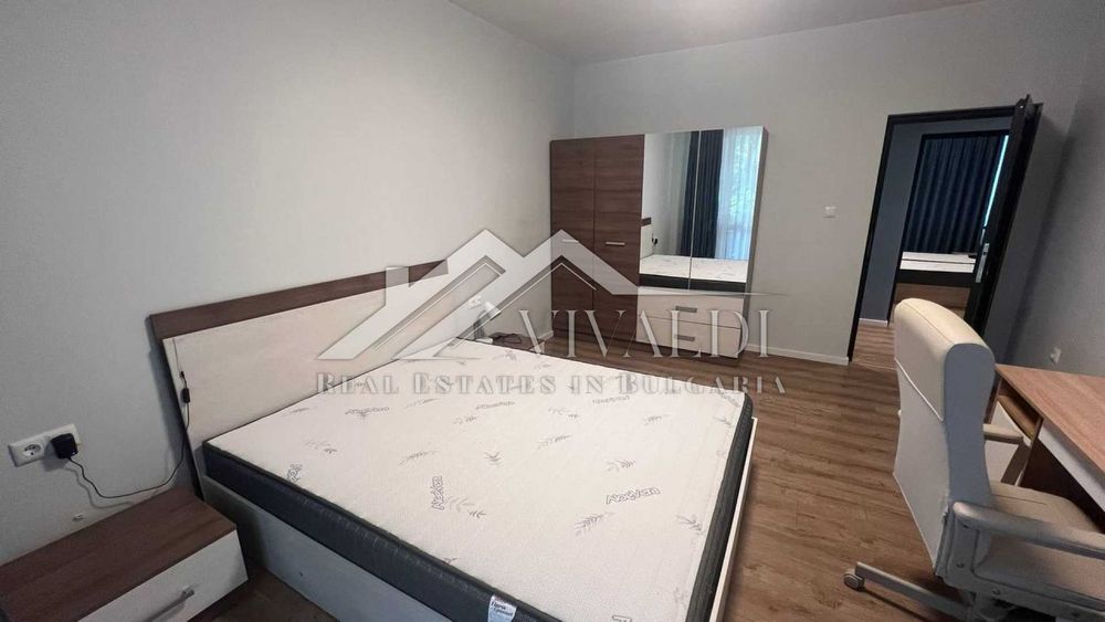 Дава се под наем Тристаен апартамент в Варна, Център - 100 кв.м за 850 € - Снимка #8