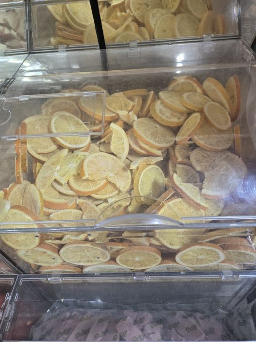 Сублимированные фрукты и мороженое