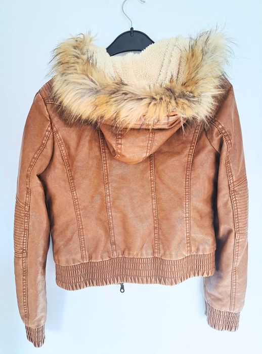 Кафяво кожено яке