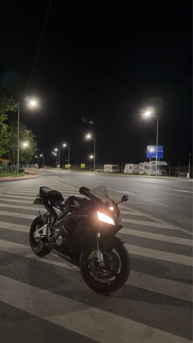 Honda cbr 600rr pc37 2003