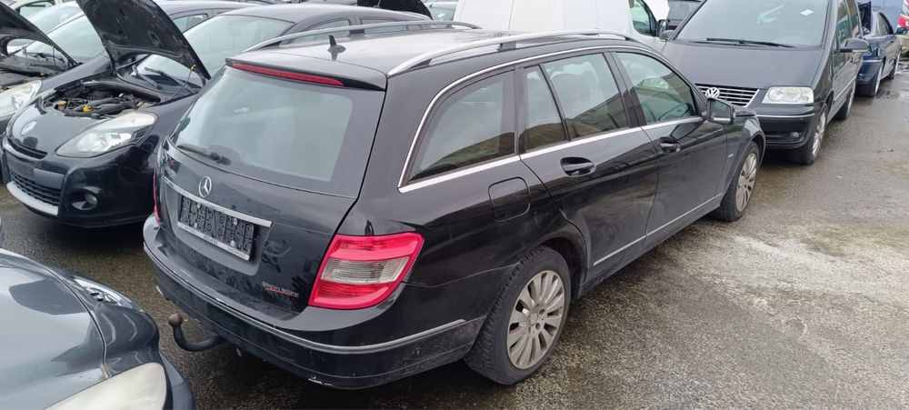 Mercedes-Benz C220 2009г. + Bixenon + 792 код , голямо Navi на части
