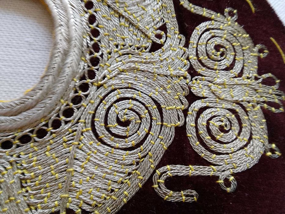 19 век Фолклорни мотиви за чехли