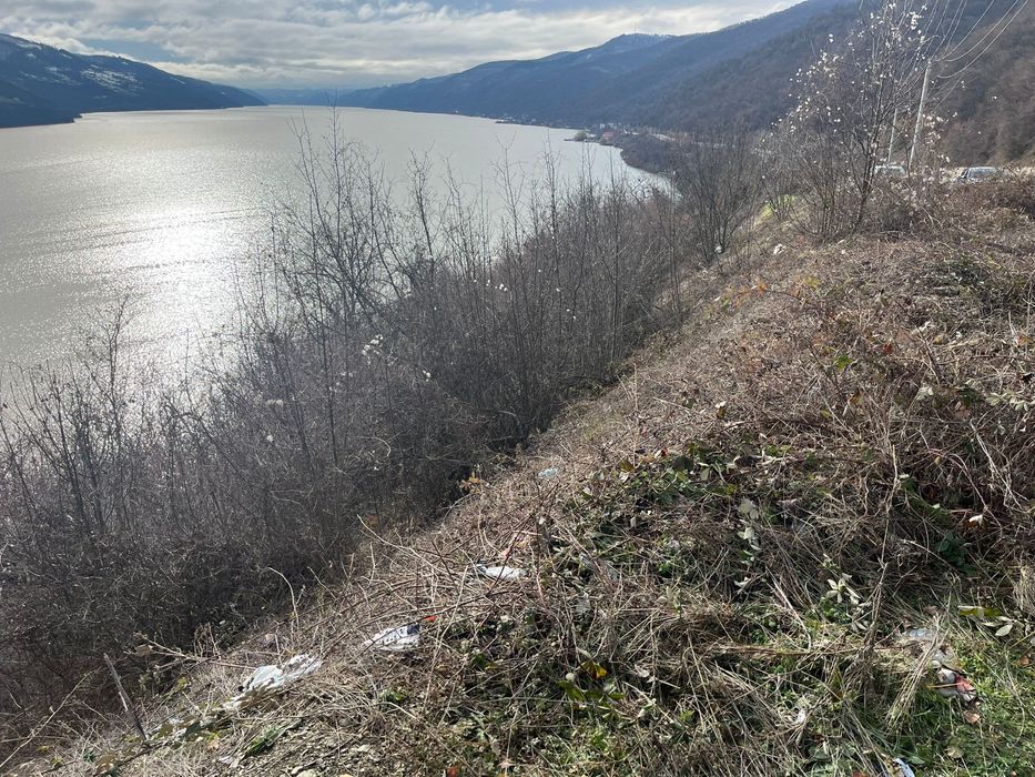 Vand teren Dubova 500 mp