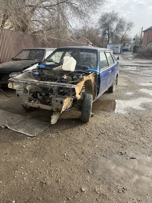 Запчасти на ваз 21099