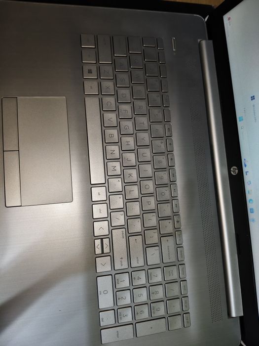 Laptop HP 17-by4013dx