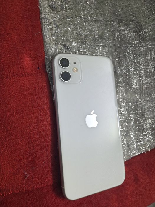 Iphone 11.  128gb