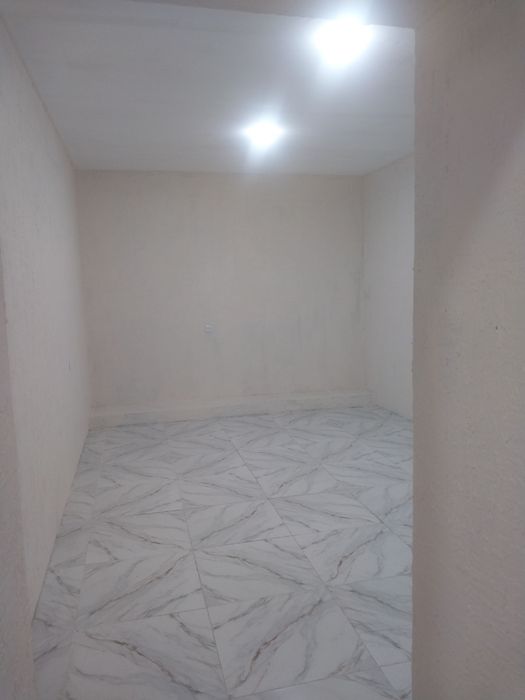 Alisher market padvali ijaraga beriladi