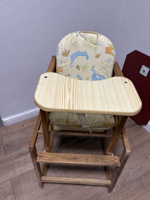 Отдам даром детский стул