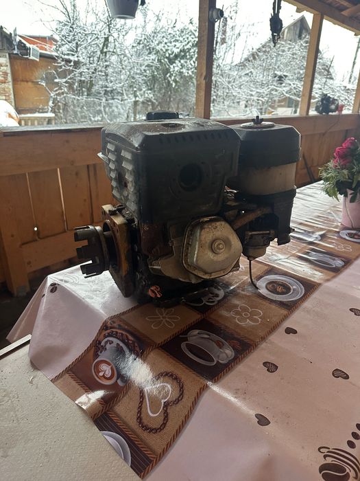 Vând motor de motocultor 18cp