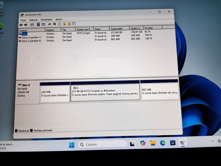 Laptop Lenovo IdeaPad 3 de 14 inch.