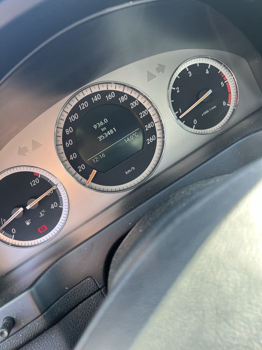 Mercedes C200 ‼️ 200 CP