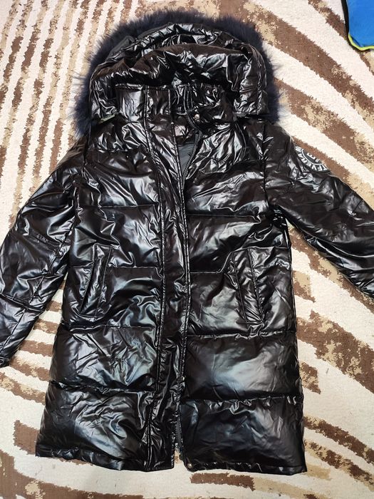 Продам Зимнюю Куртку для Девочки рост 160