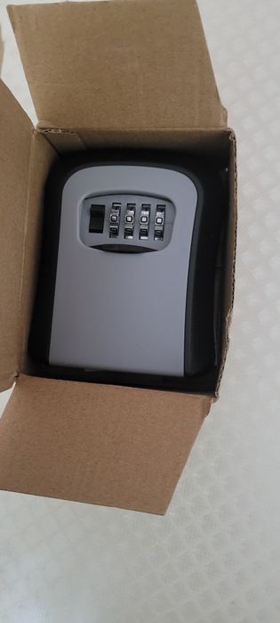 Продам сейф для ключей