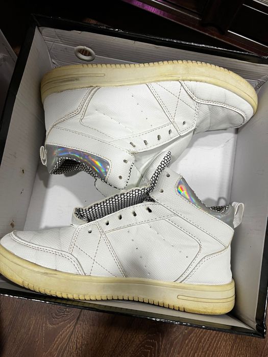 Продам кеды для девочки европейского качества. Покупали в Германии.