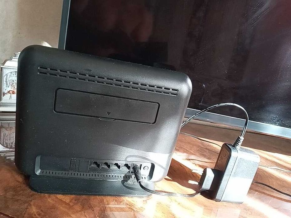 Роутер Алтел 4G+