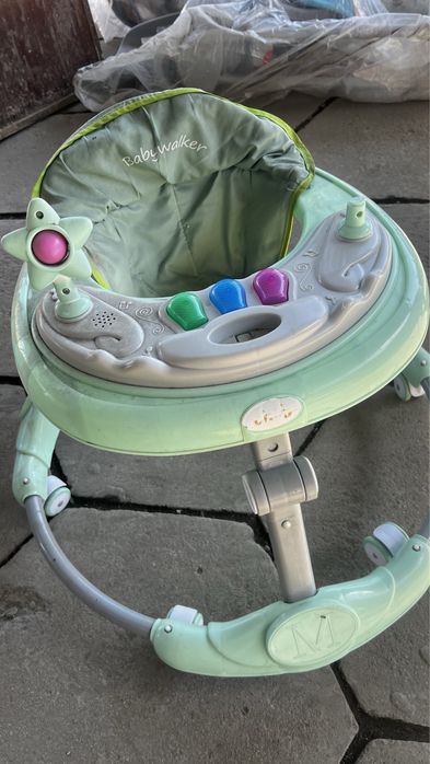 Продам ходунки коляску стульчик