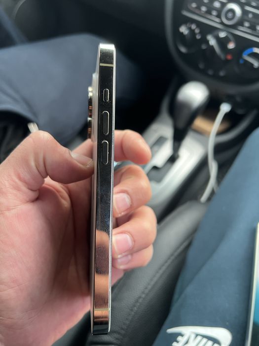 Айфон 14про голт 128г