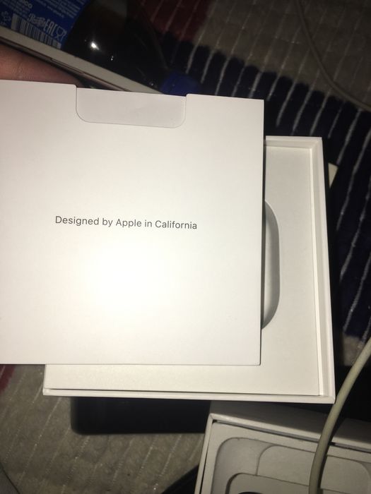 Наушники AirPods with