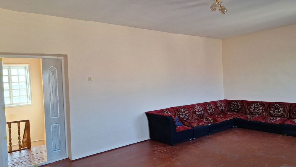 Уй сотилади! Урганч шаҳри, Наврўз маҳалласида 5 хонали 2 қаватли уй