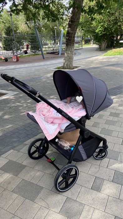 Продам коляску в хорошем состояний