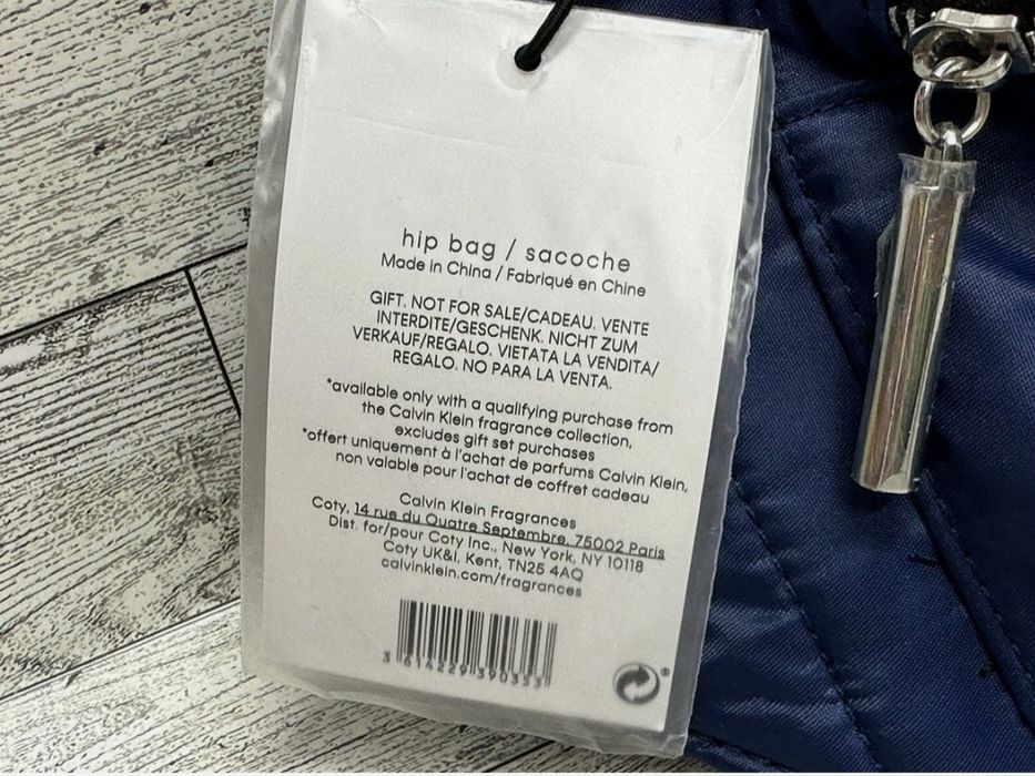 Calvin Klein оригинална унисекс  чанта за кръста Calvin Klein Fragranc