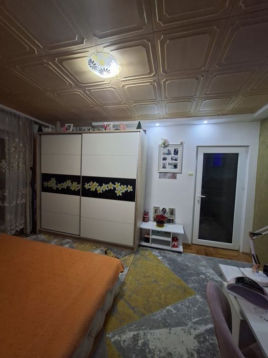 Vand Apartament  2 camere