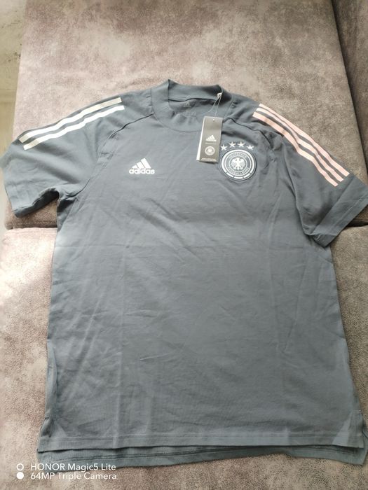 Тениски Адидас на Германия