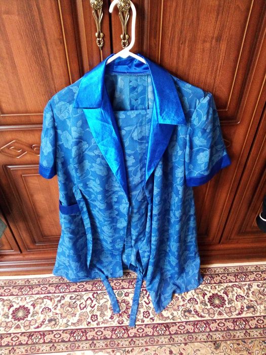 Женский домашний костюм халат с брюками из тонкой ткани.Размер 48-50