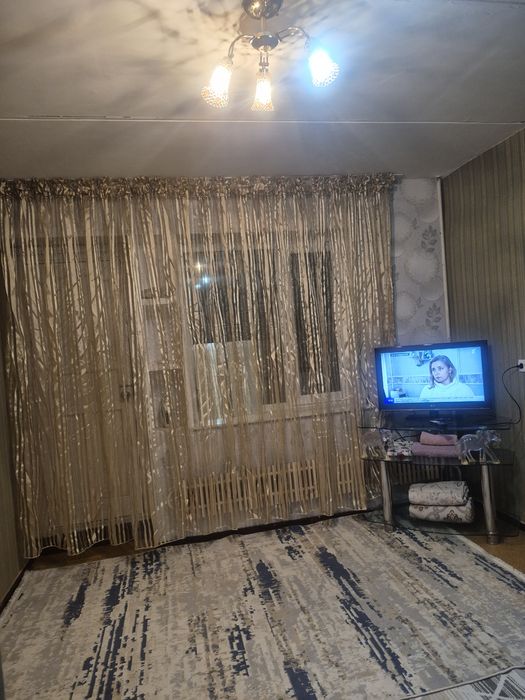 Сдаётся однокомнатная квартира в 12 мкр.