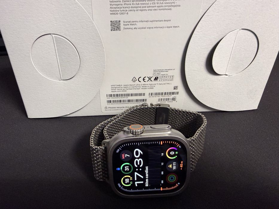 Apple Watch Ultra 2, 49 mm, Titanium Milanese Loop, baterie 100%, impecabil