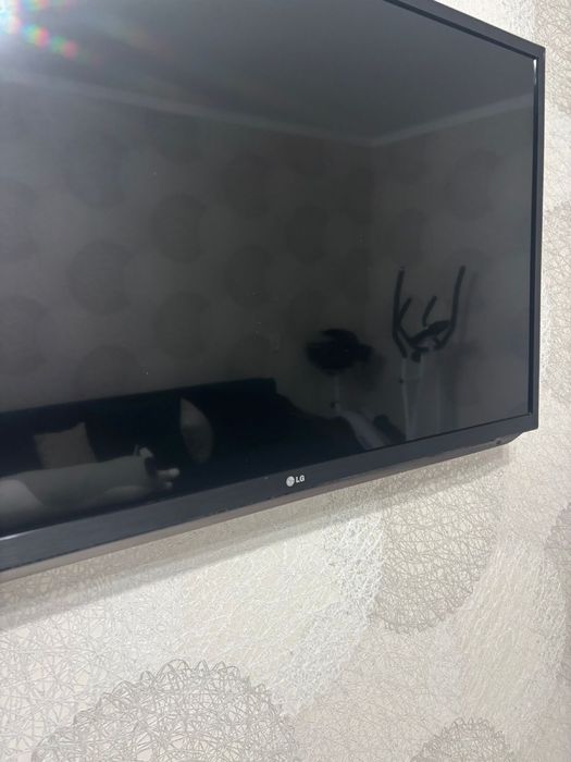 Продам Телевизор LG Smart tv