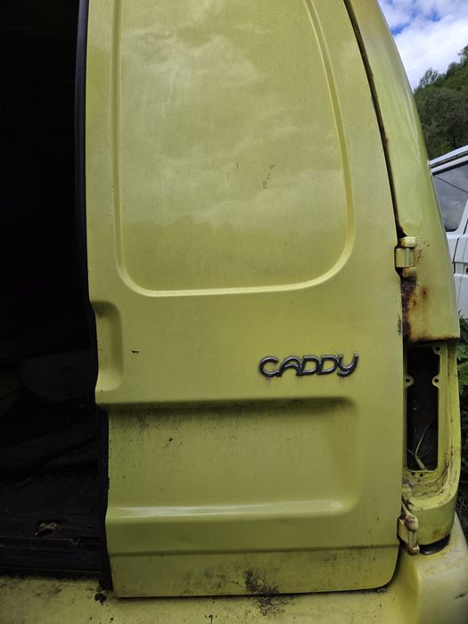 Usi spate volkswagen caddy